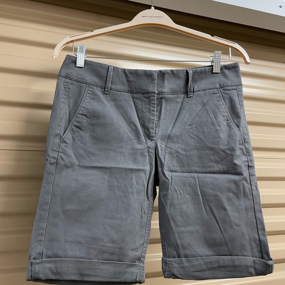 NWT Ann Taylor Women's Gray Bermuda Shorts